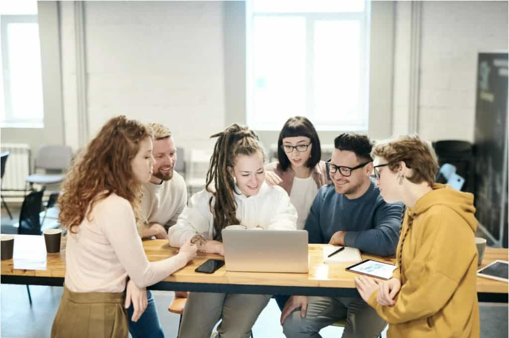Feedback constructif en entreprise avec Coachello AI